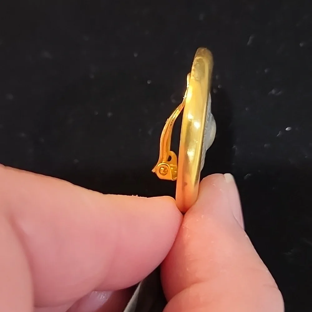 RARE Ben-Amun Lotus Flower Statement Clip Earrings, Vintage 1950s - Picture 5 of 7